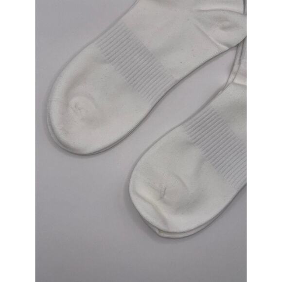2 Pairs - Lululemon Daily Essential Stripe Crew Socks M-L 6.5–10.5 (US) - Picture 3 of 3